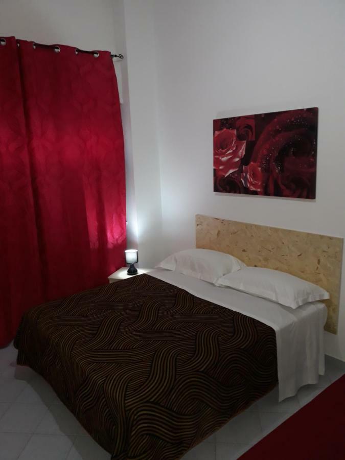 Rooms Center Wolf - Matrimoniale E Comunicanti 马泰拉 外观 照片